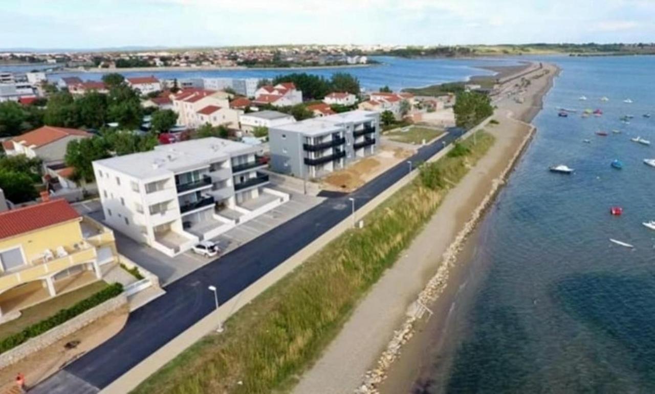 Apartment Lea Nin Luaran gambar